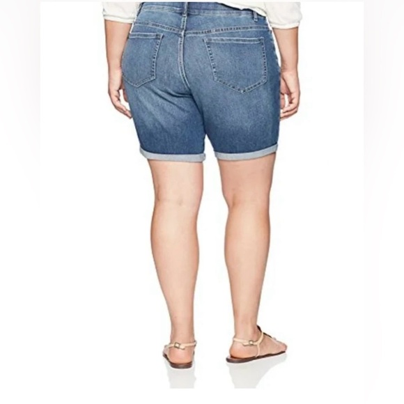 Lee Riders 24W Indigo Women's Plus Size Distressed Cuffed Denim Shorts. New - Picture 3 of 10